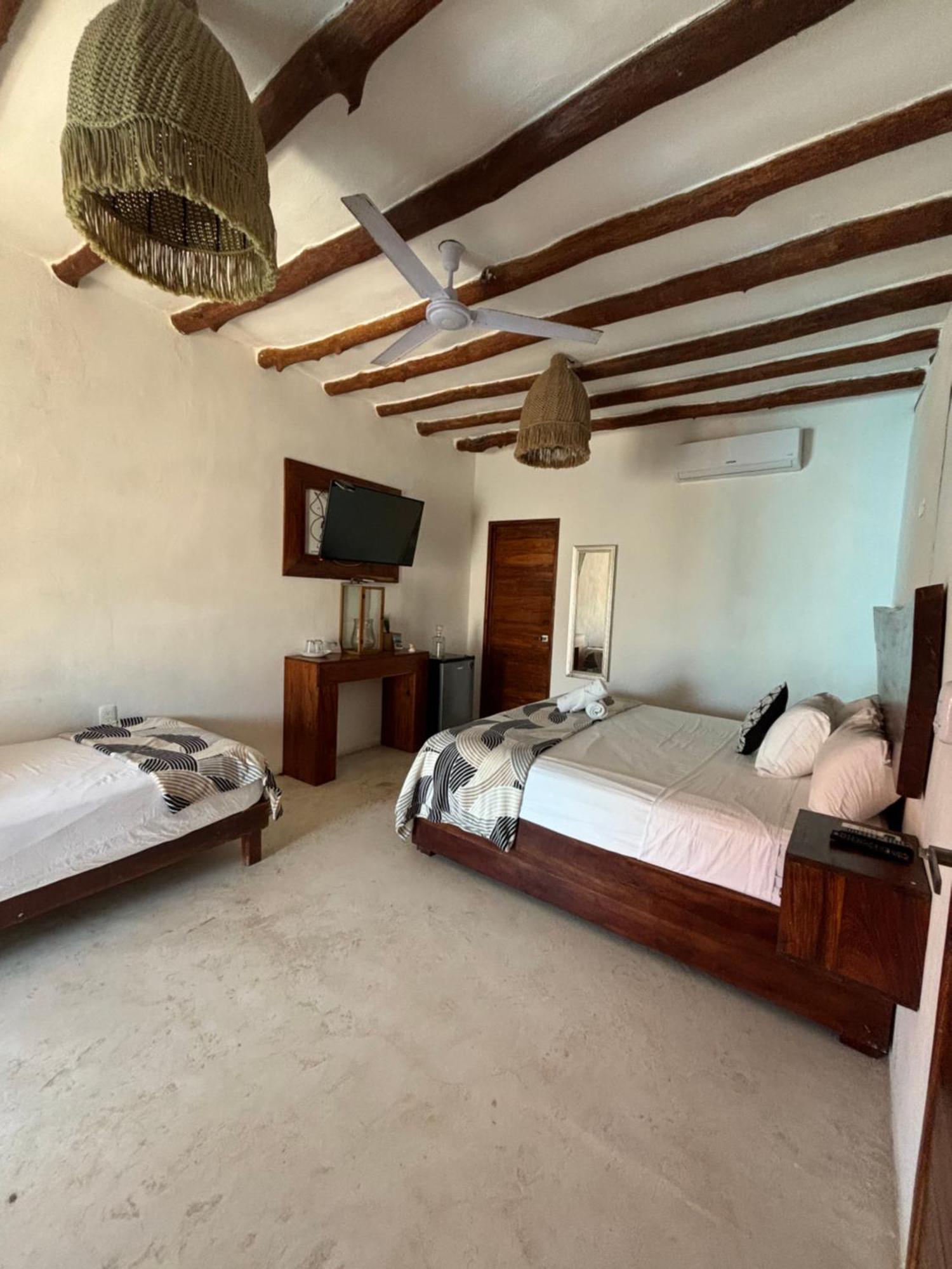 Hotel Mittoz Holbox Bagian luar foto